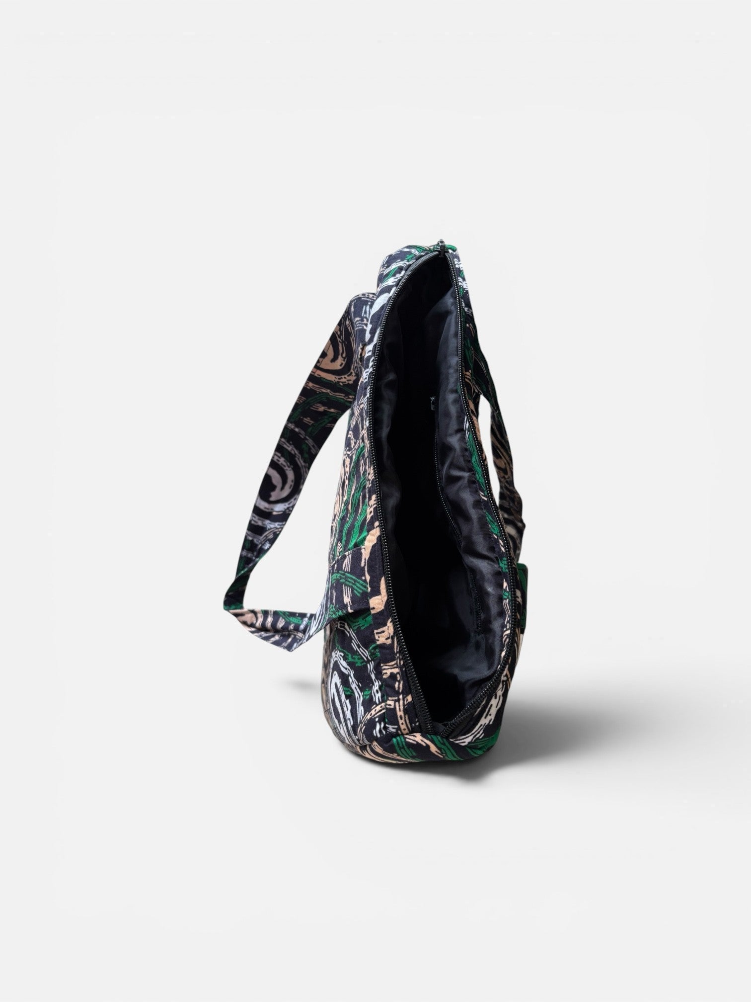 Safari Carry — Kitenge Laptop Bag