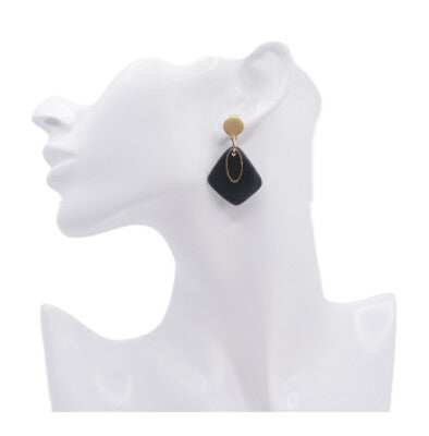 Britt — Earring