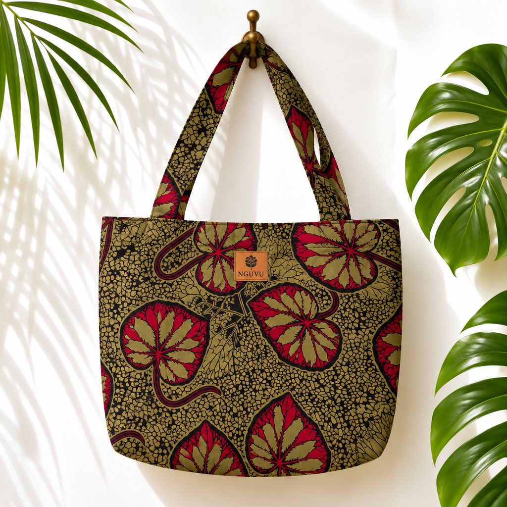 Majani kitenge beach bag by Nguvu, handmade in Tanzania, detail view